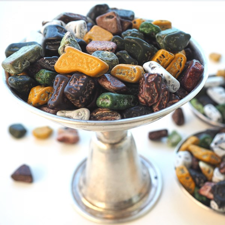 ÇAKIL TAŞI ÇİKOLATA 1 KG 